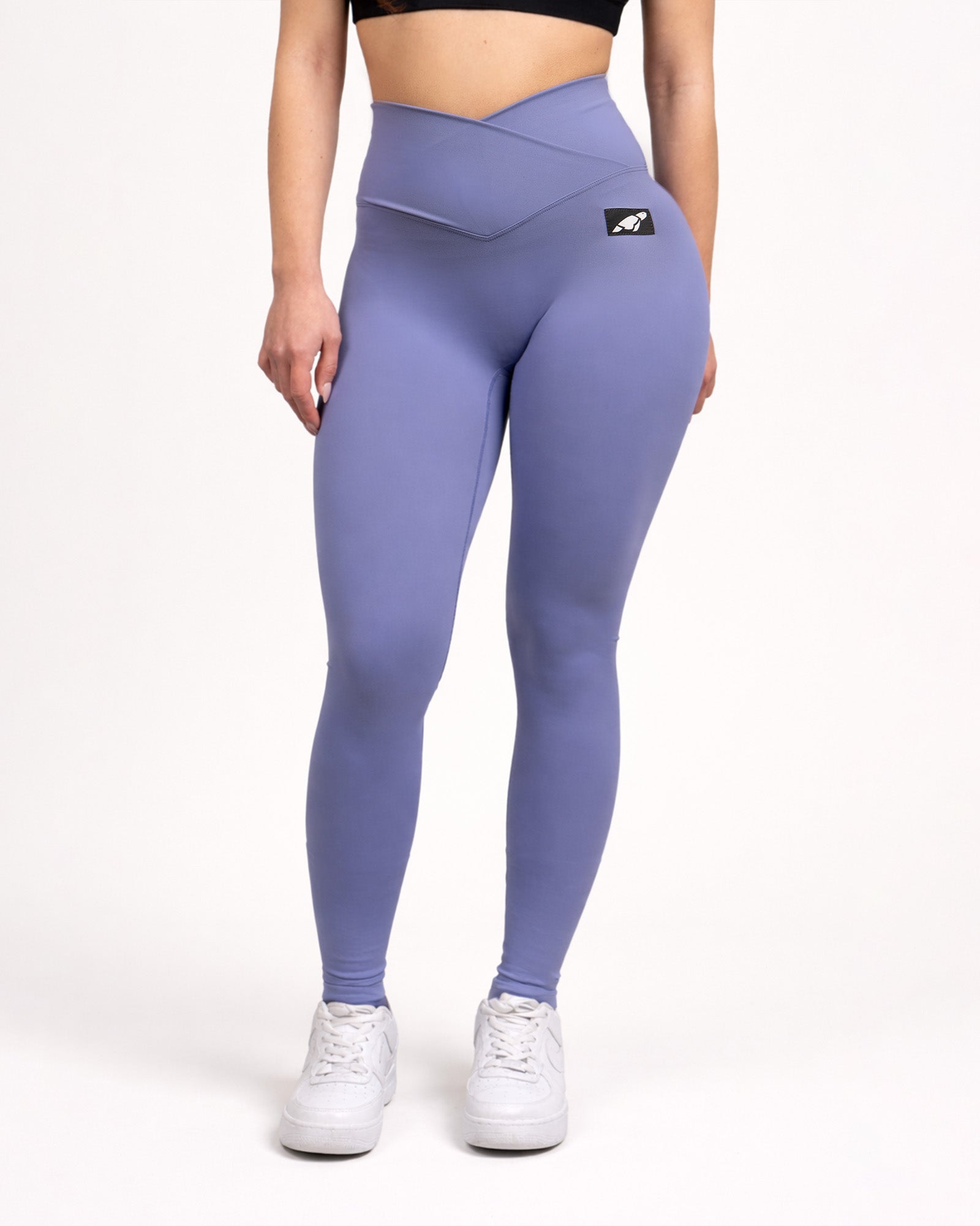 Essential V-cut Leggings