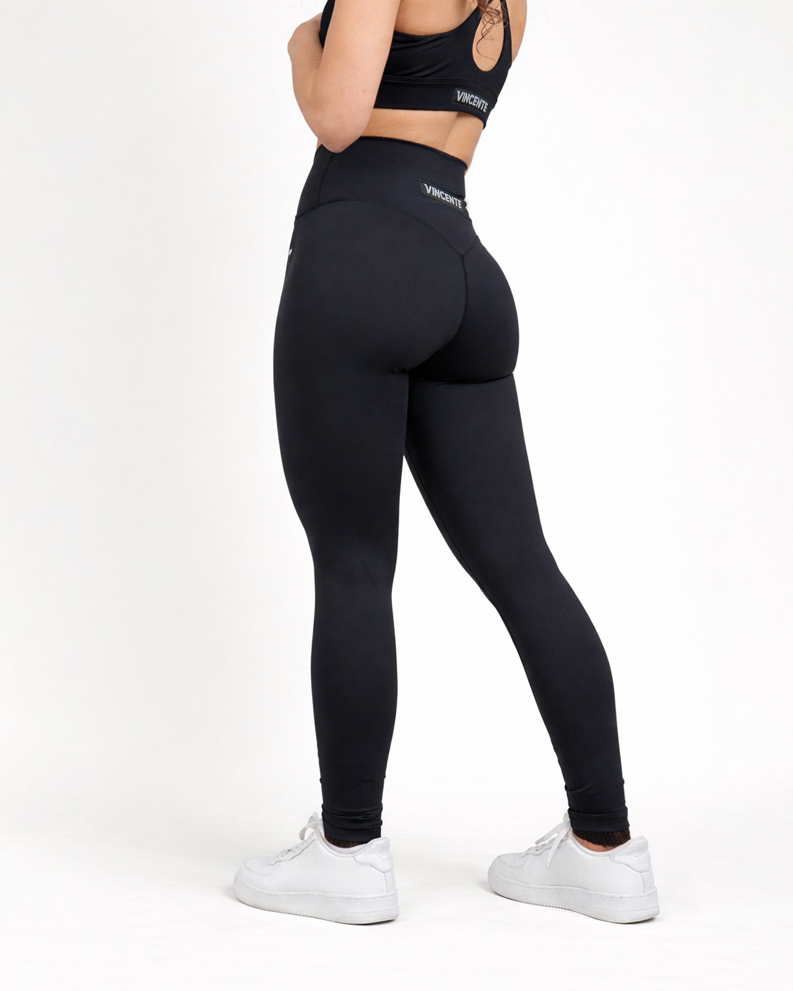 Essential V-cut Leggings