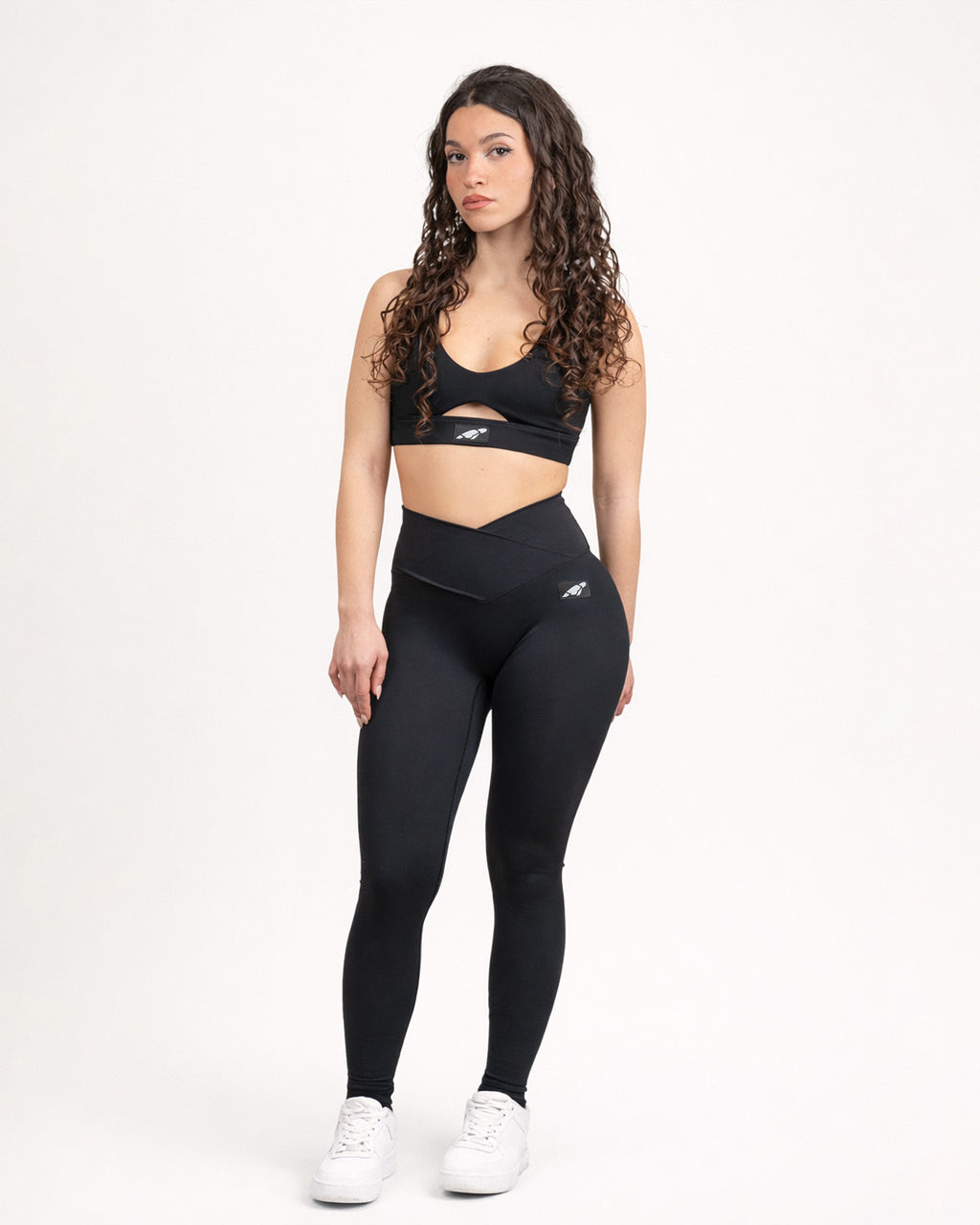 Essential V-cut Leggings