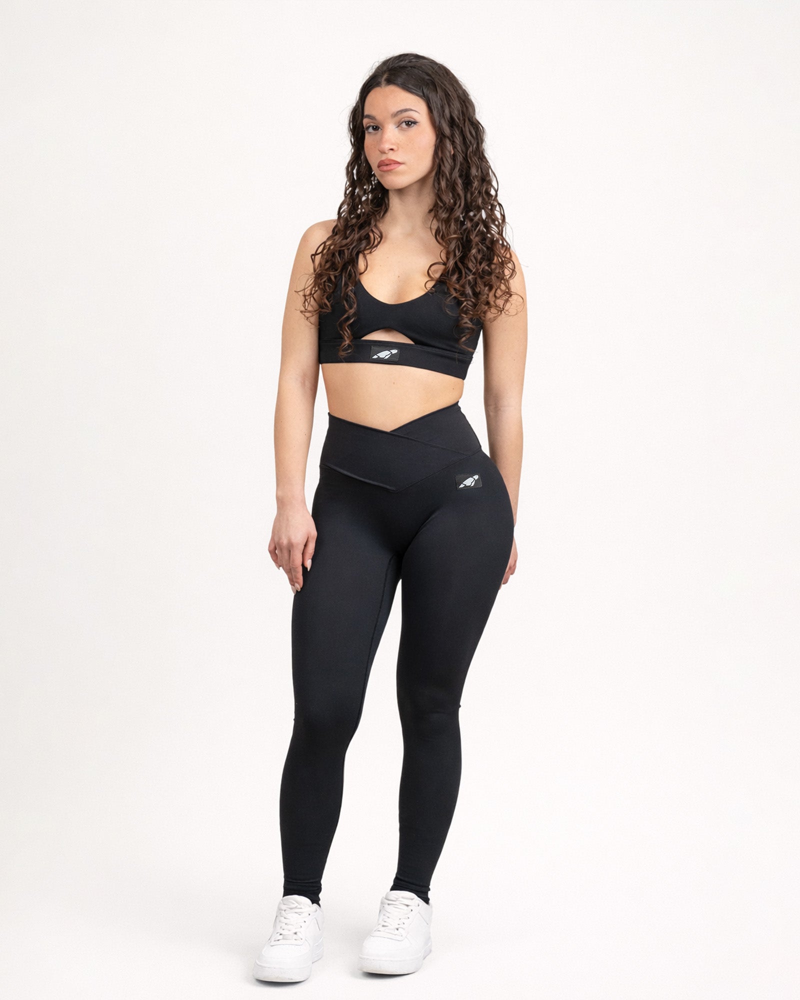 Essential V-cut Leggings