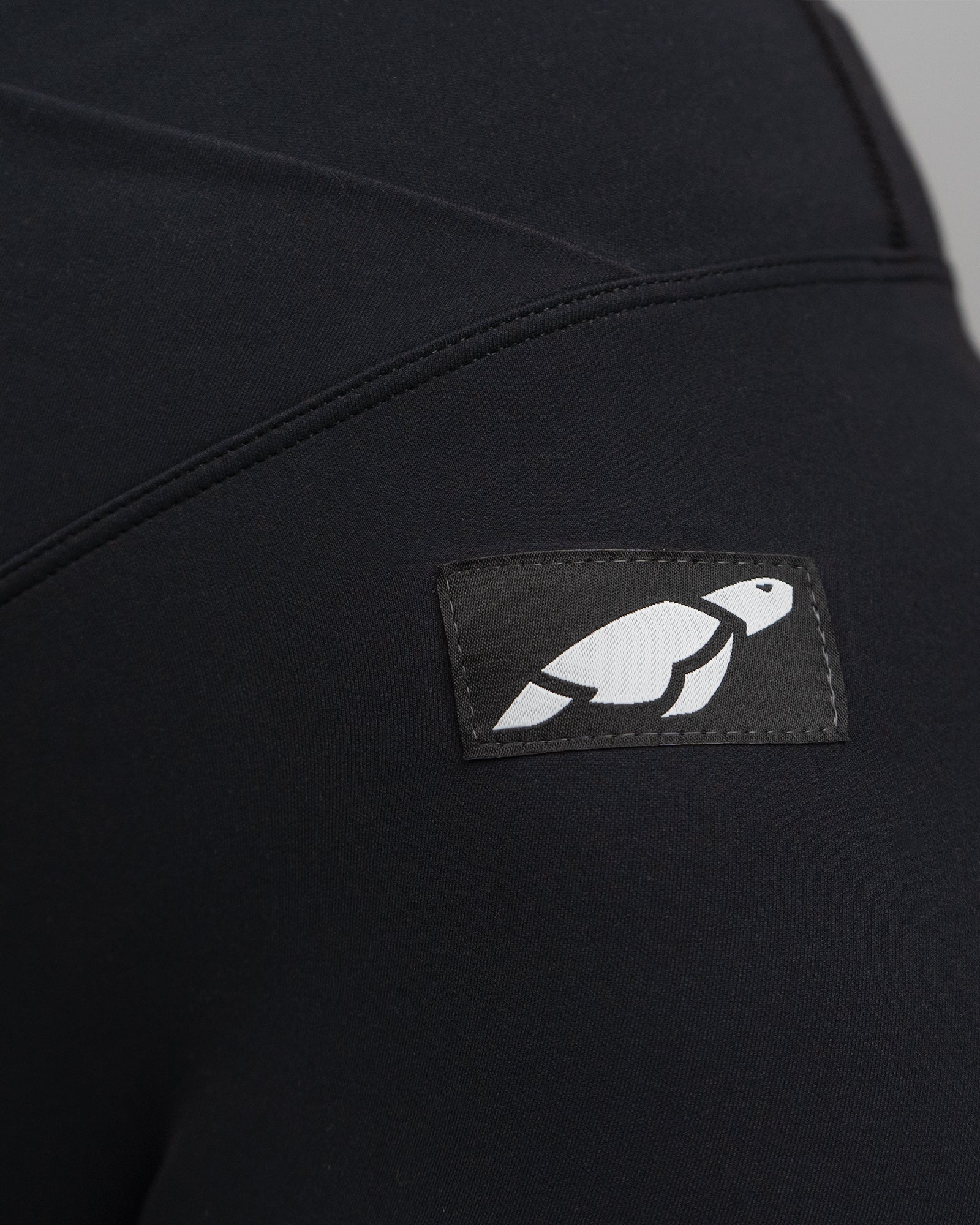 Essential V-cut Leggings