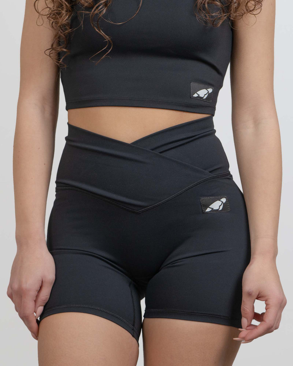 Short V-cut Leggings